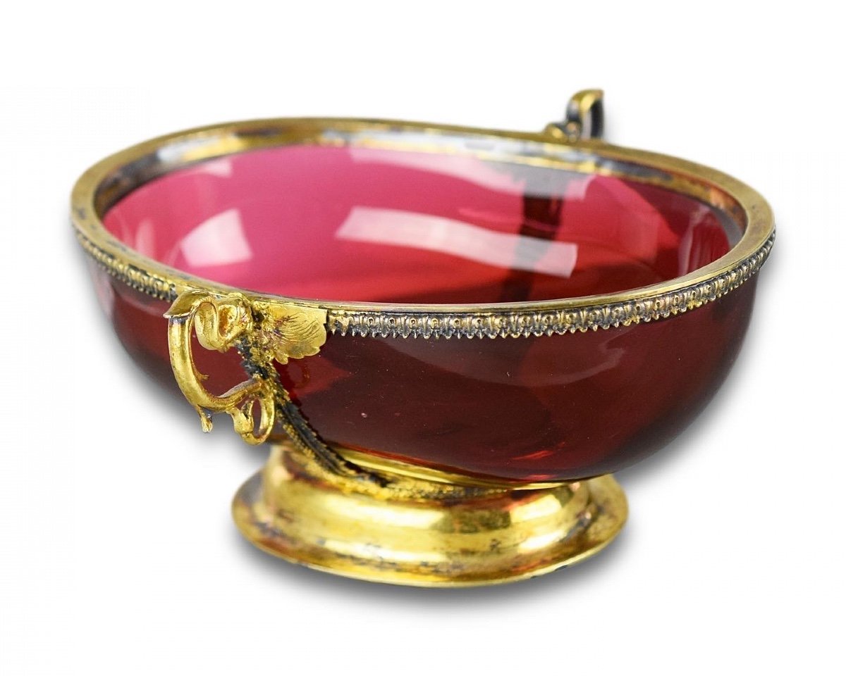 Bol En Verre Rubis Monté Sur Vermeil. Allemand, XIXe Siècle.  -photo-2