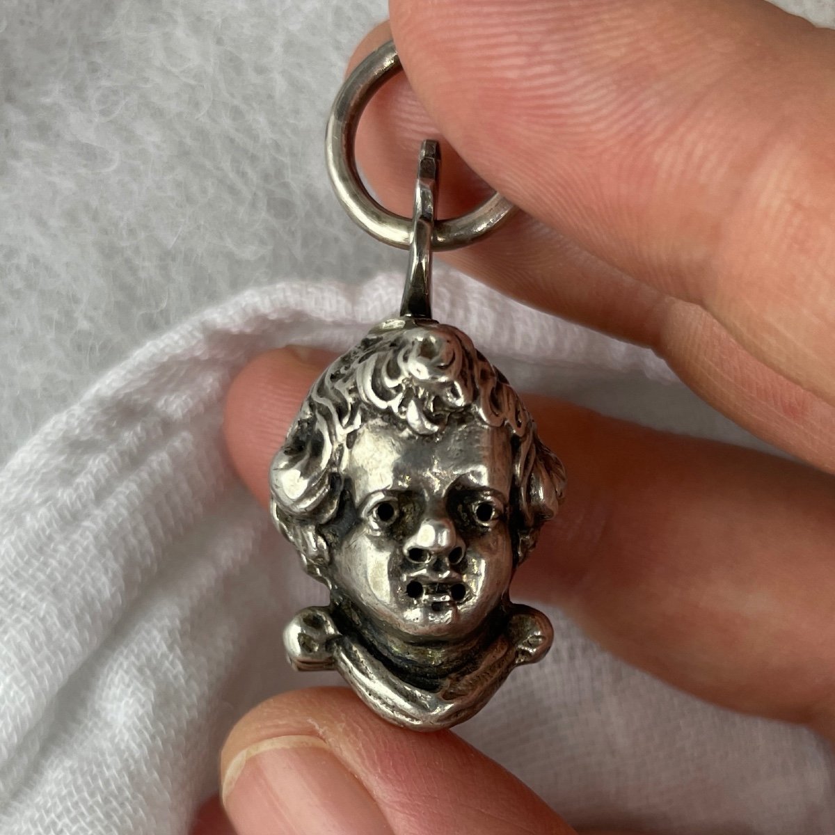 Pomander En Argent En Forme De Tête De Putto. Anglais, Milieu Du XVIIe Siècle.  -photo-3