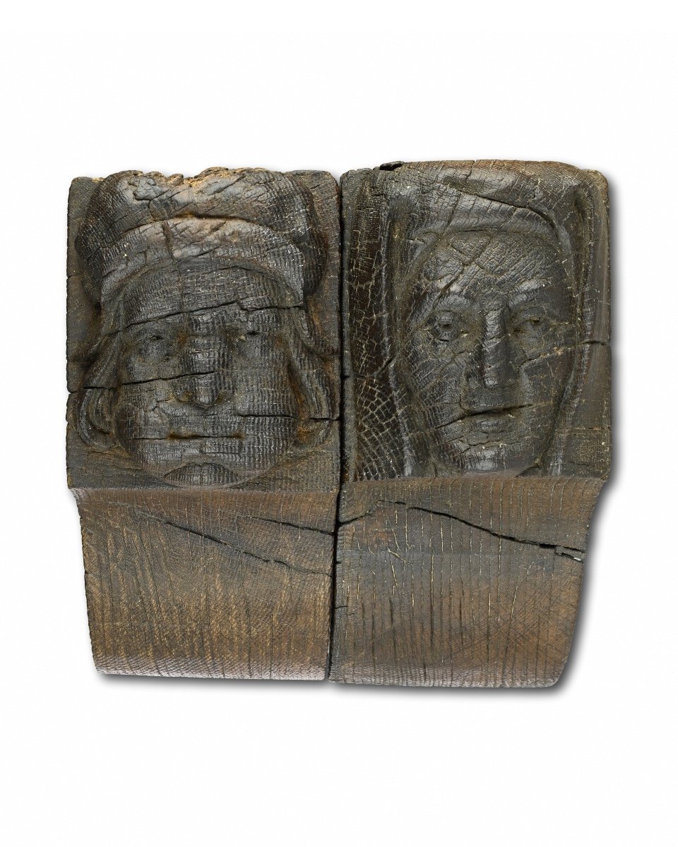 Fine Pair Of Oak Corbels Of A Man And A Woman. English, 15th - 16th Century. -photo-7