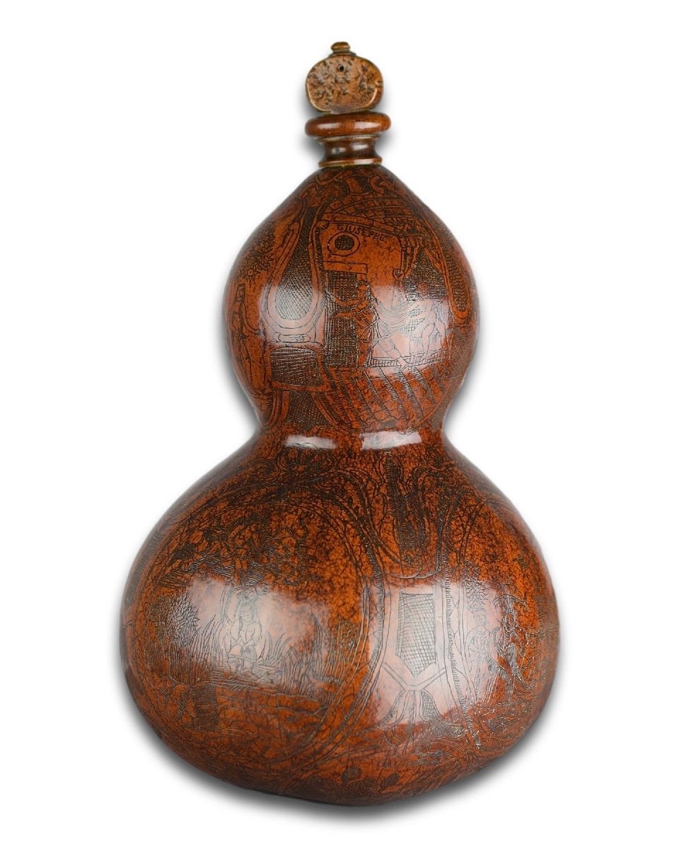 Richly Patinated & Engraved Gourd Pilgrims Flask. South American, 18th Century.-photo-2