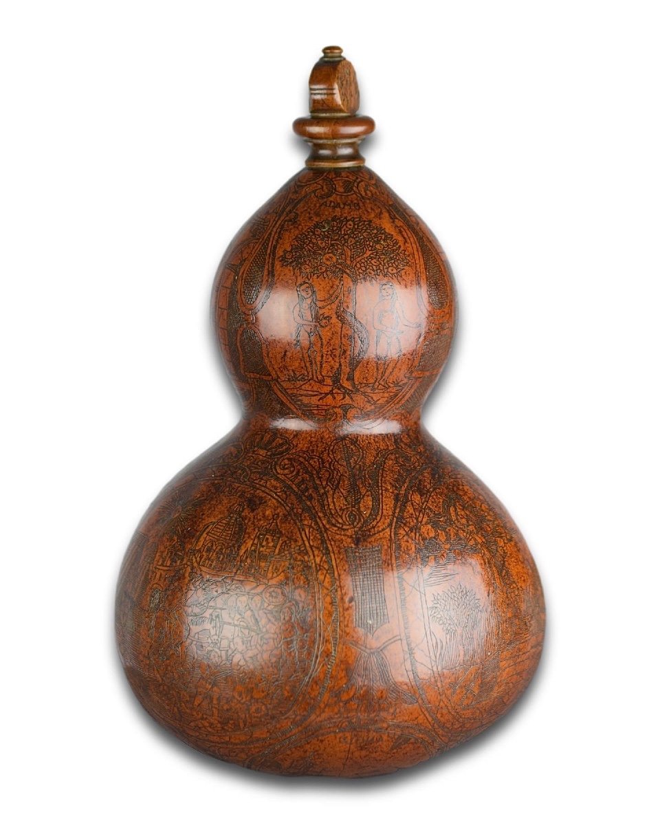 Richly Patinated & Engraved Gourd Pilgrims Flask. South American, 18th Century.-photo-3