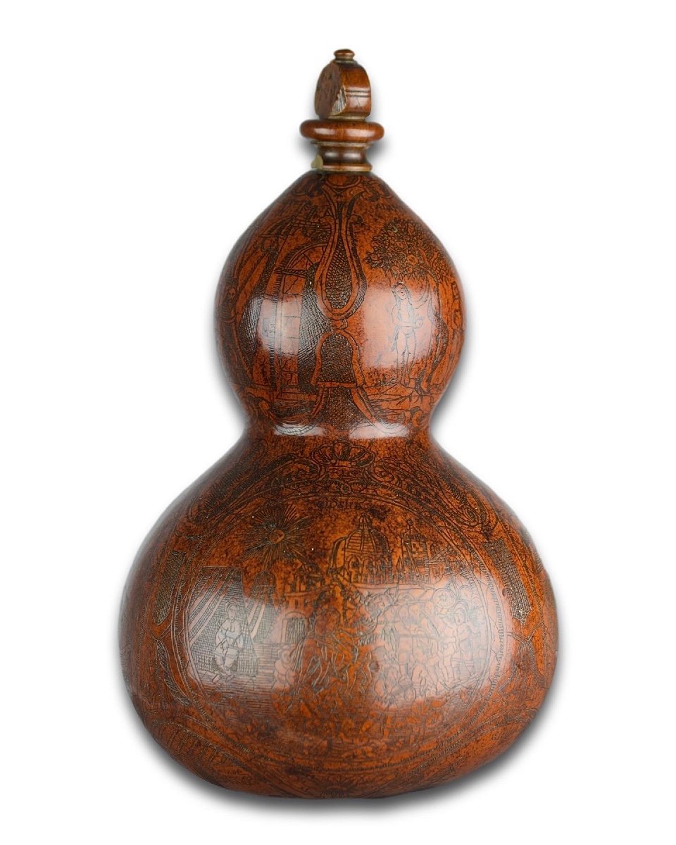 Richly Patinated & Engraved Gourd Pilgrims Flask. South American, 18th Century.-photo-6
