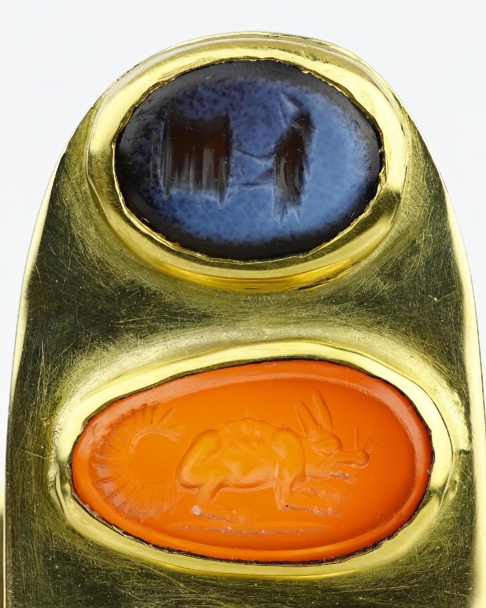 Bague En Or Sertie De Quatre Intailles En Pierre Dure Antique Et Renaissance.-photo-1
