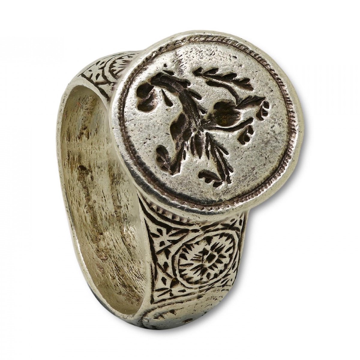 Silver Signet Ring Engraved With A Lion. Hungarian, 17th Century.-photo-2