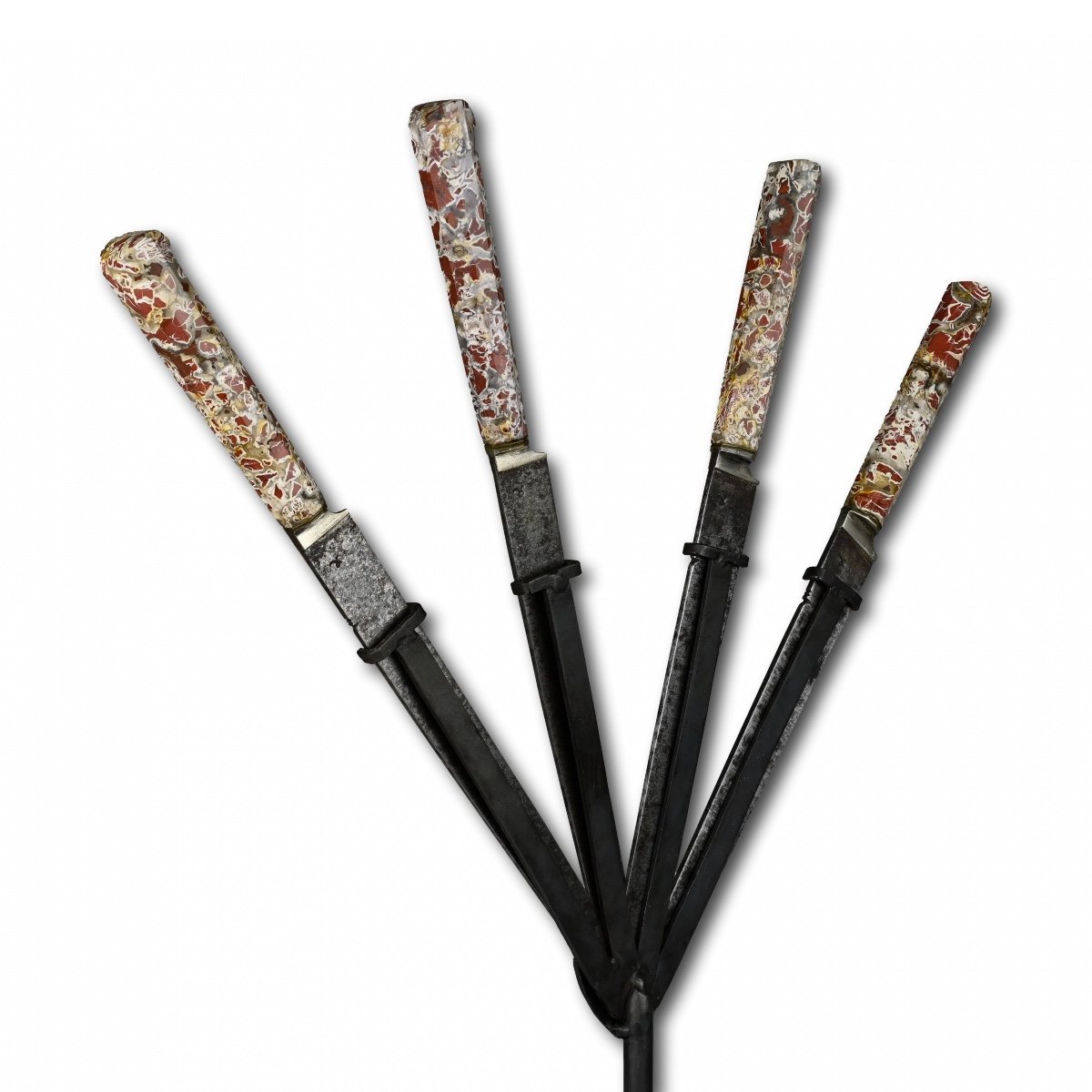 Four Renaissance Knives With Jasper Handles. English Or French, 17th Century.-photo-2