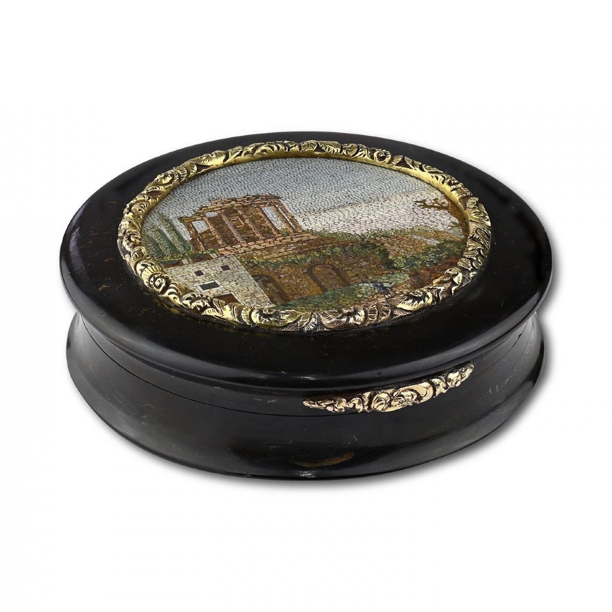 Gold Mounted Tortoiseshell Snuff Box With A Micromosaic Of The Temple Of Vesta.-photo-4