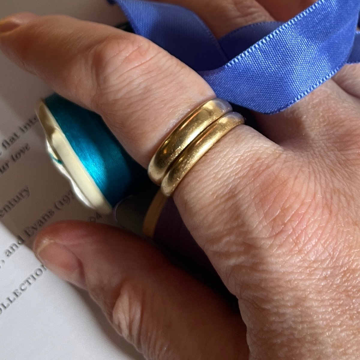 Gold Posy Ring With The Words ‘god Above Increase Our Love’, 18th Century.-photo-5