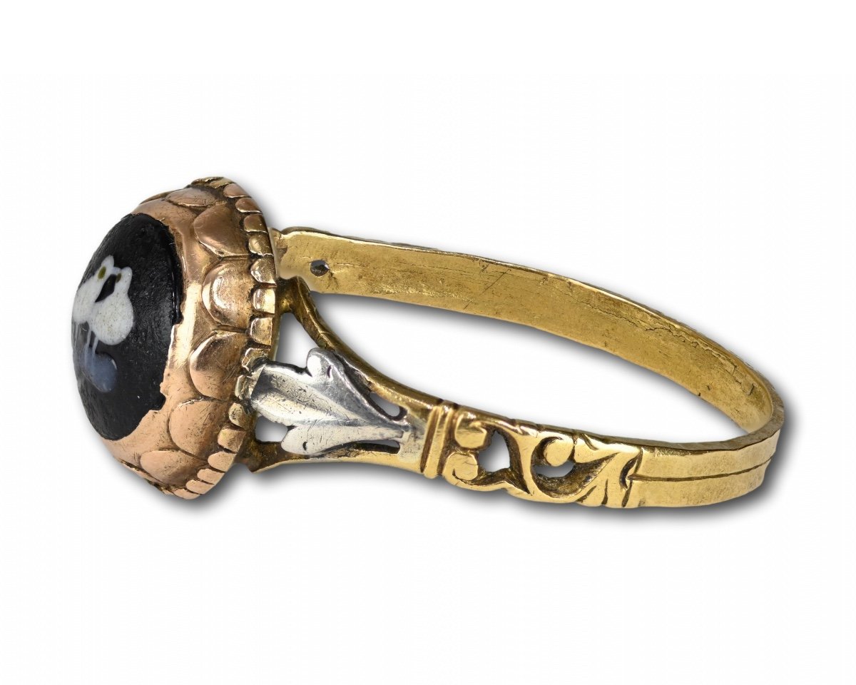 Gold Ring With A Glass Jewel With A Pair Of Billing Doves. French, 18th Century.-photo-1