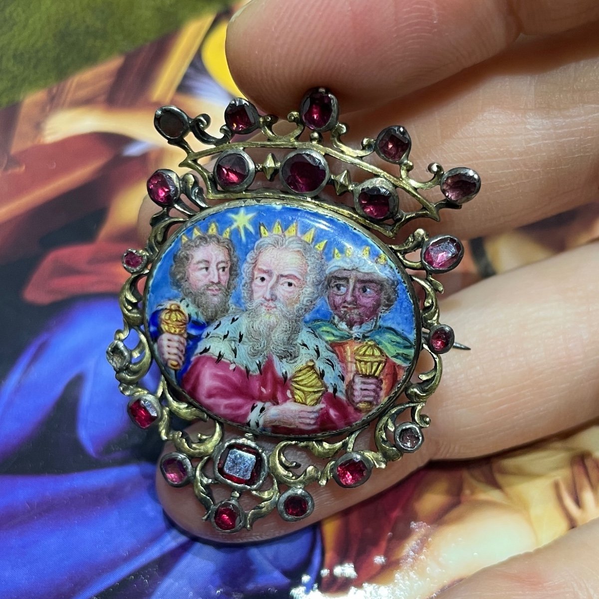 Broche En Or Avec Un émail Des Trois Mages. Français Ou Allemand, XVIIe Siècle.-photo-6