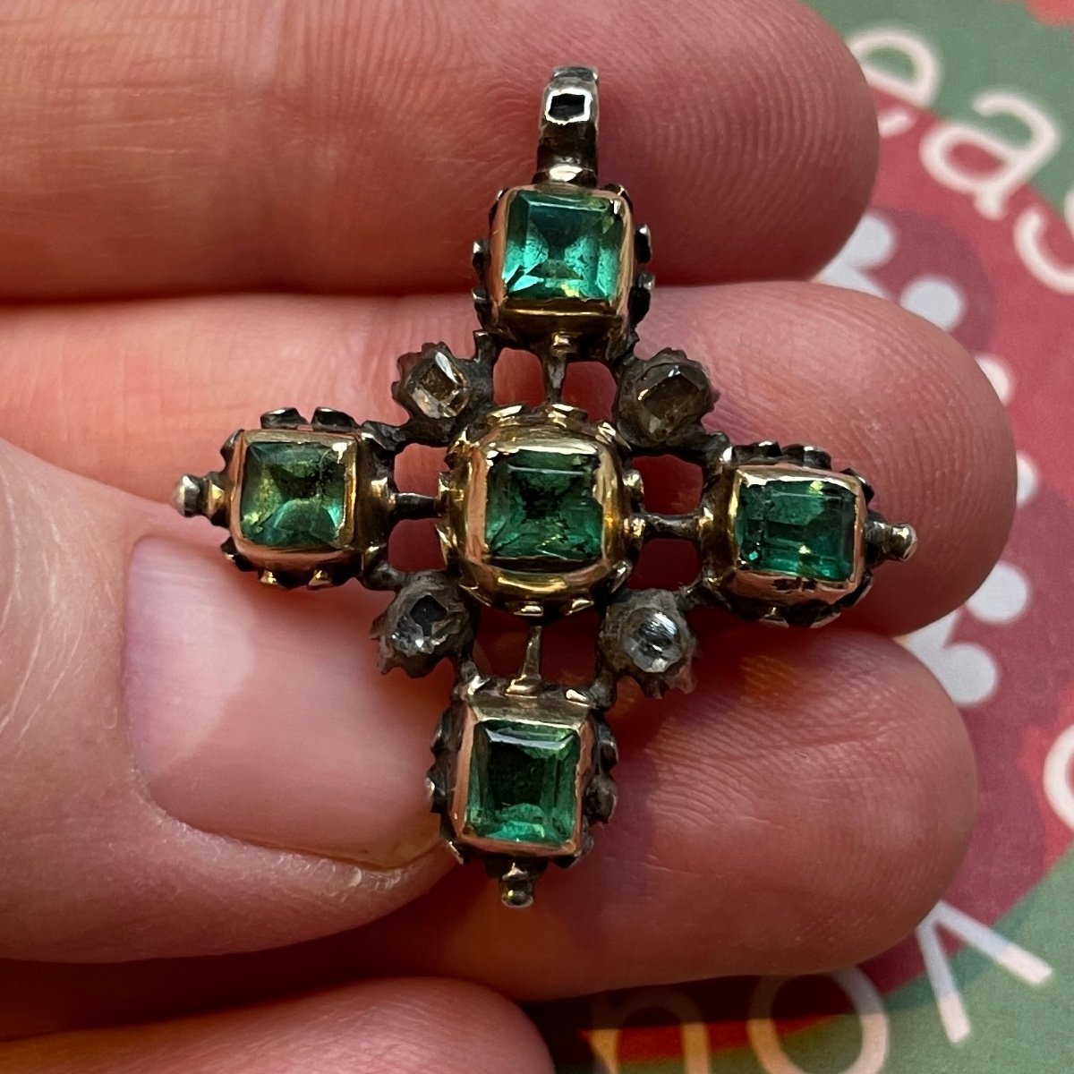 A Gold And Silver Cross Set With Table Cut Emeralds And Diamonds.  Spanish, Early 18th Century.-photo-1