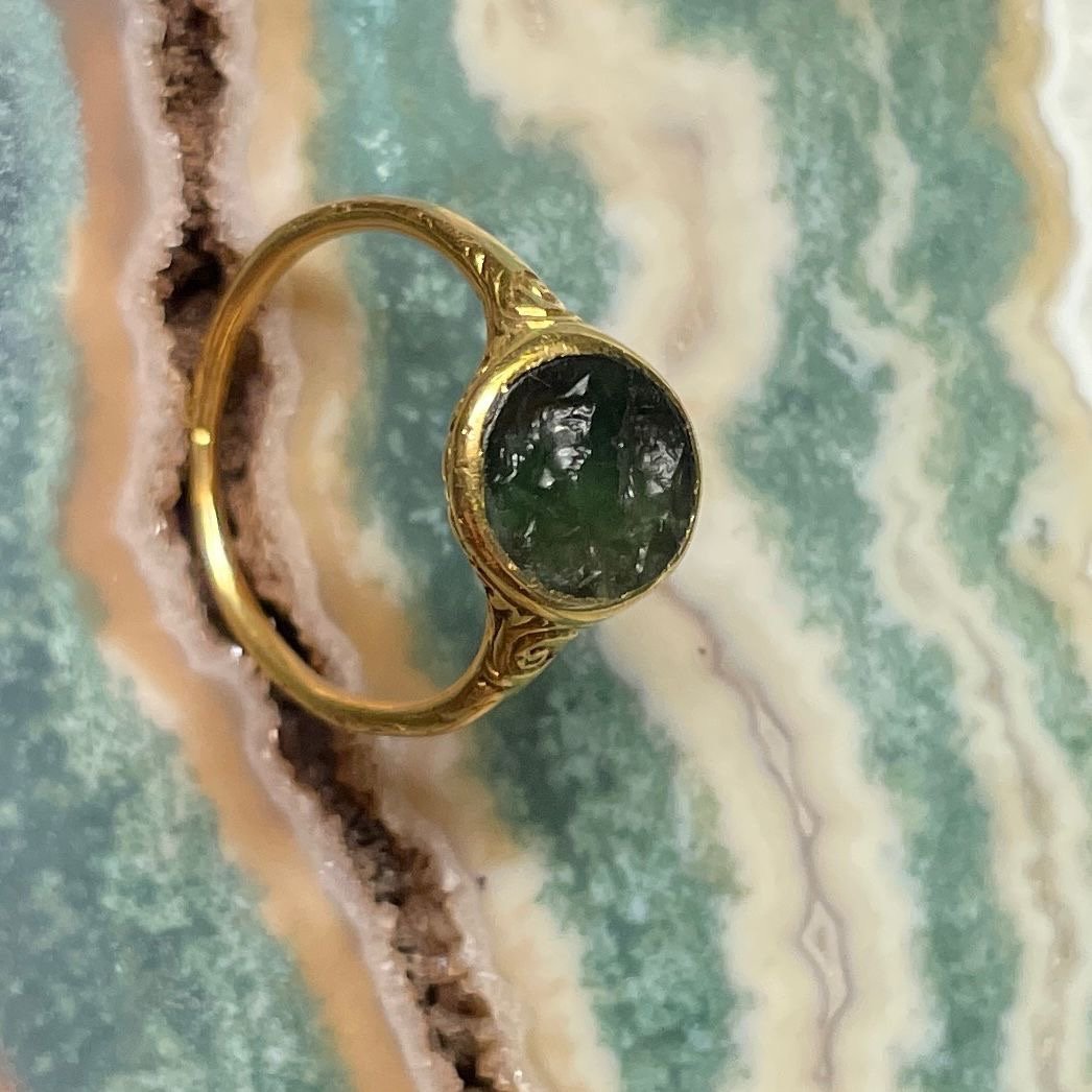 Renaissance Gold Ring With An Ancient Plasma Intaglio. German, Late 16th Century-photo-1