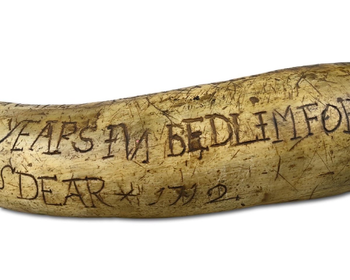 Corne De Vache Gravée Par Un Patient De Bedlem. Anglais, Vers 1712.   -photo-1