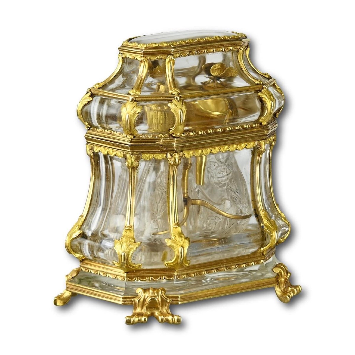 Exceptionnel Nécessaire En Cristal De Roche Monté Sur Or. Français Ou Allemand, XVIIIe Siècle  -photo-4