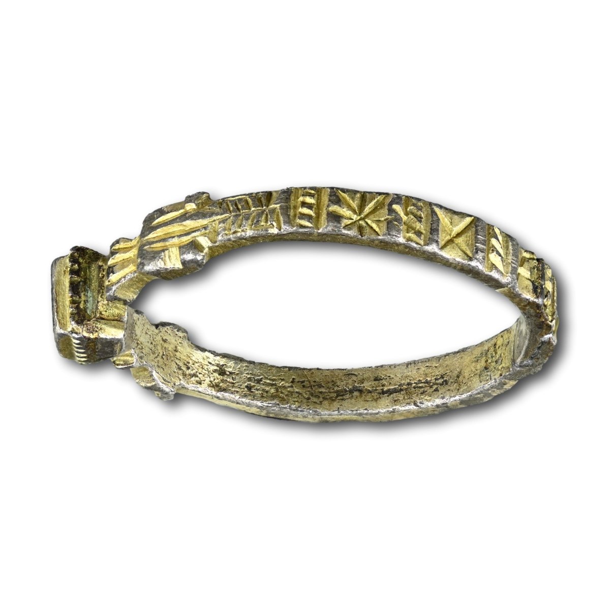 Medieval Silver Gilt And Niello Ring With Dragons. Italian, 13th / 14th Century.-photo-2