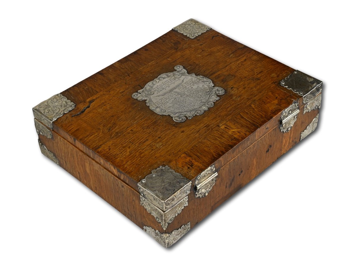 Boscobel Oak Casket With Engraved Silver Mounts. English, Late 17th Century.-photo-2