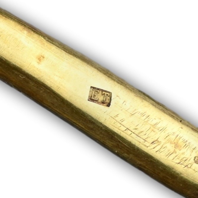 Une Broche En Forme d'Anneau Médiéval En Or.  Français Ou Anglais, XIIIe Siècle.  -photo-5