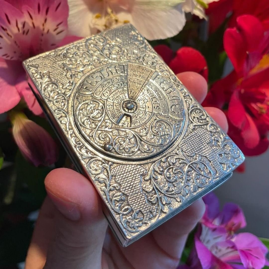 Tabatière à Quantième Perpétuel En Argent. Allemand, Première Moitié Du XVIIIe Siècle. -photo-2
