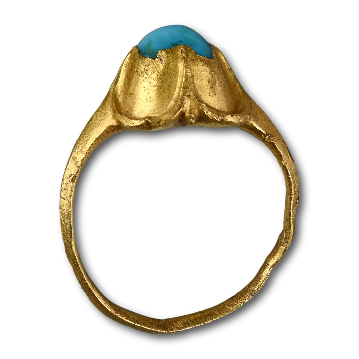 Bague en or Renaissance avec une turquoise. Europe occidentale, XVIe siècle. -photo-4