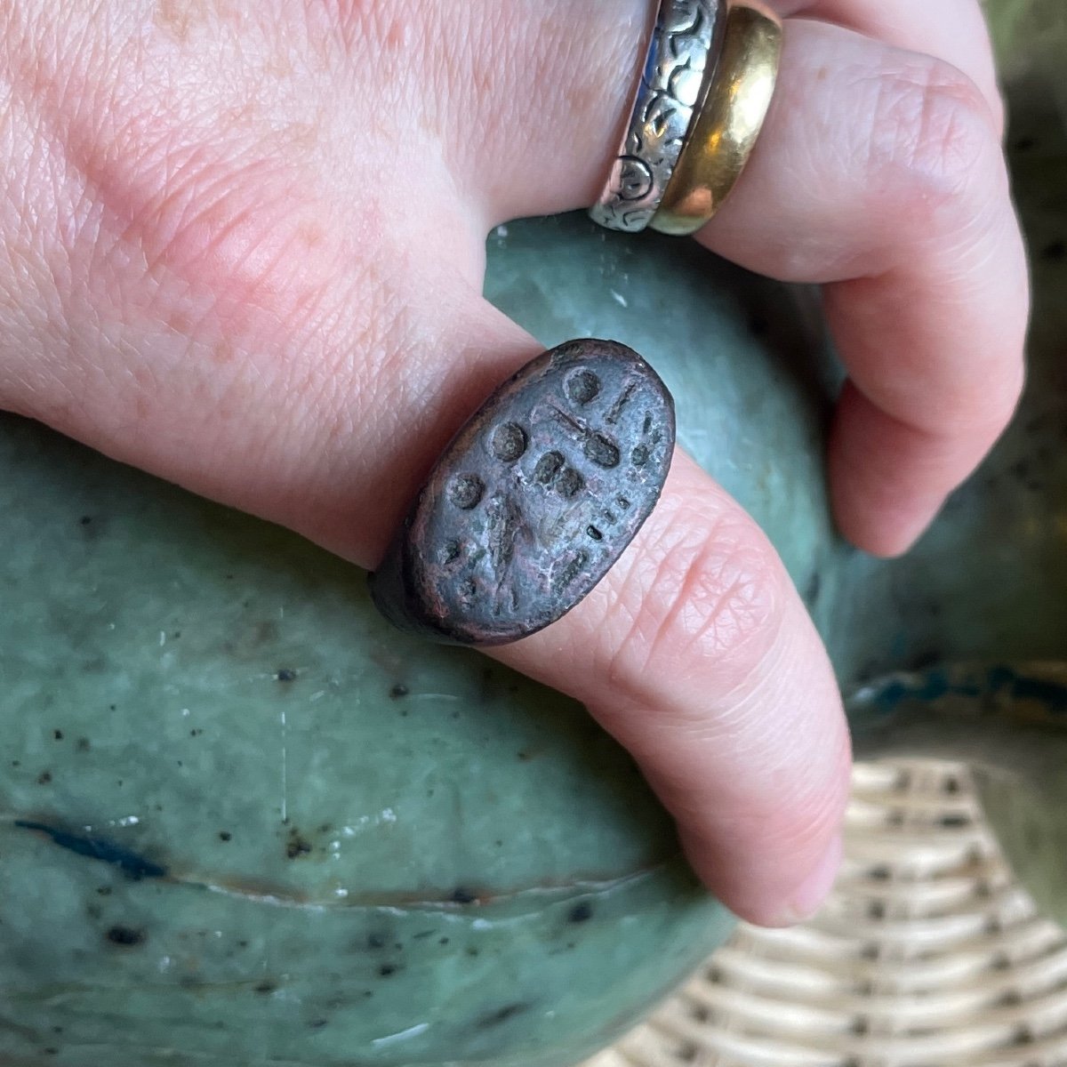 Egyptian Bronze Stirrup Ring. New Kingdom, Reign Of Akhenaten, 1353-1335 B.c.-photo-4