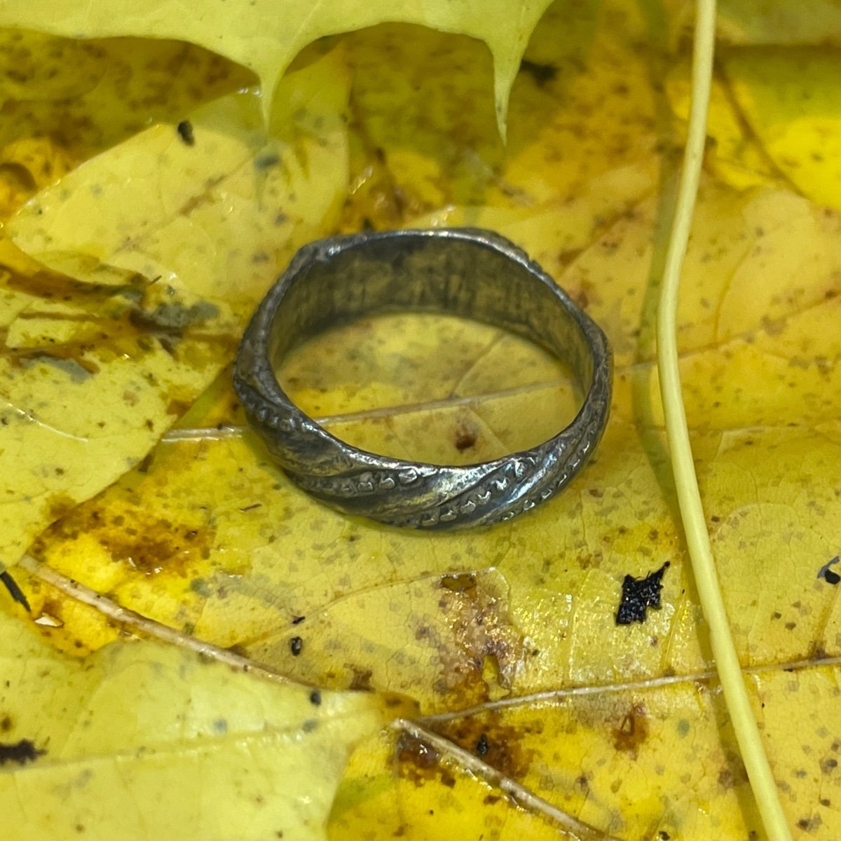 Silver Gilt Iconographic Ring With Female Saints. English, 15th Century.-photo-1