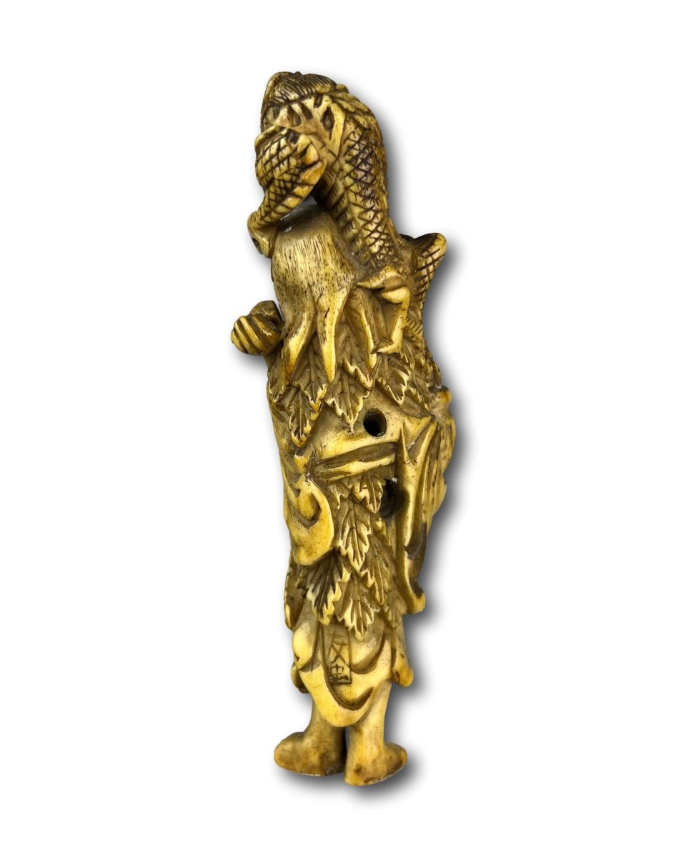 Large Stag Antler Netsuke Of Bashiko Sennin. Japan, 18th Century.-photo-1