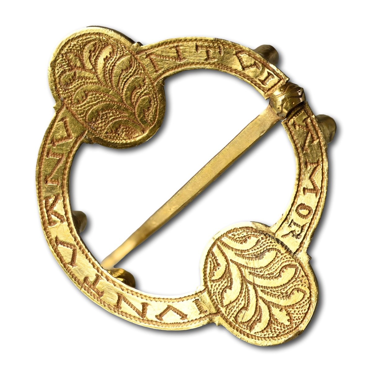 Medieval Gold & Garnet Set Annular Brooch. French Or English, 13th/14th Century.  -photo-1