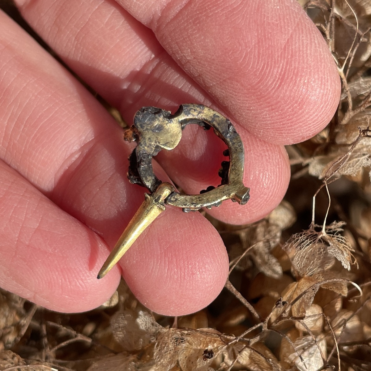 Broche Médiévale En Vermeil Ornée d'Un Grenat. Anglaise Ou Française, XIIIe-xive Siècle. -photo-8