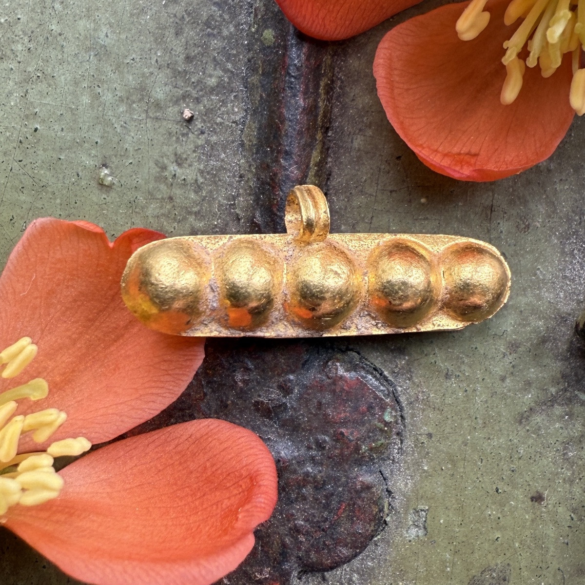 Pendentif Ancien En Or En Forme De Cosse De Pois. époque Romaine, Ier-iie Siècle Apr. J.-c.  -photo-8