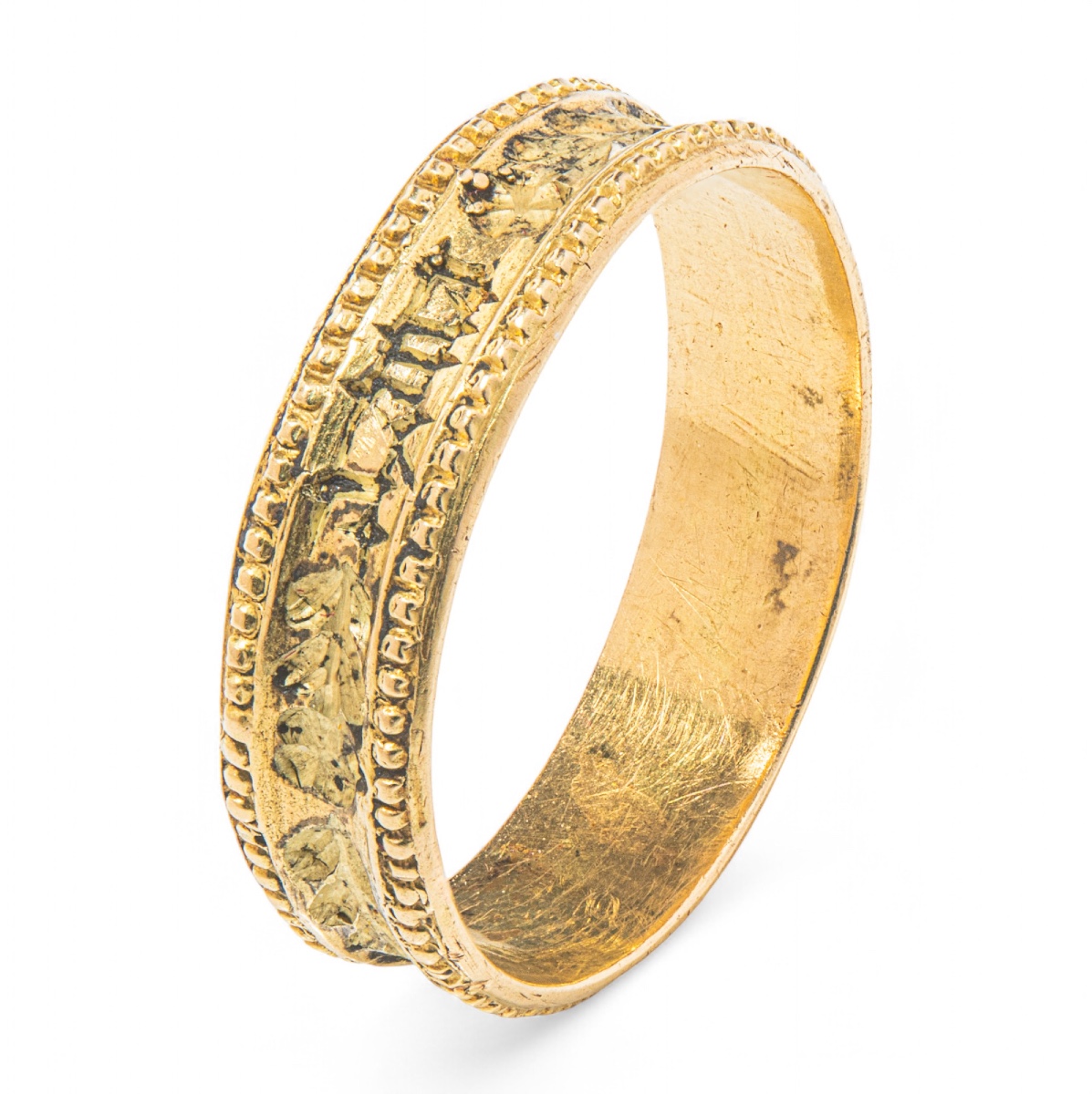 Gold Black-letter Posy Ring ‘de Bon Cuer’. English Or French, 15th Century.