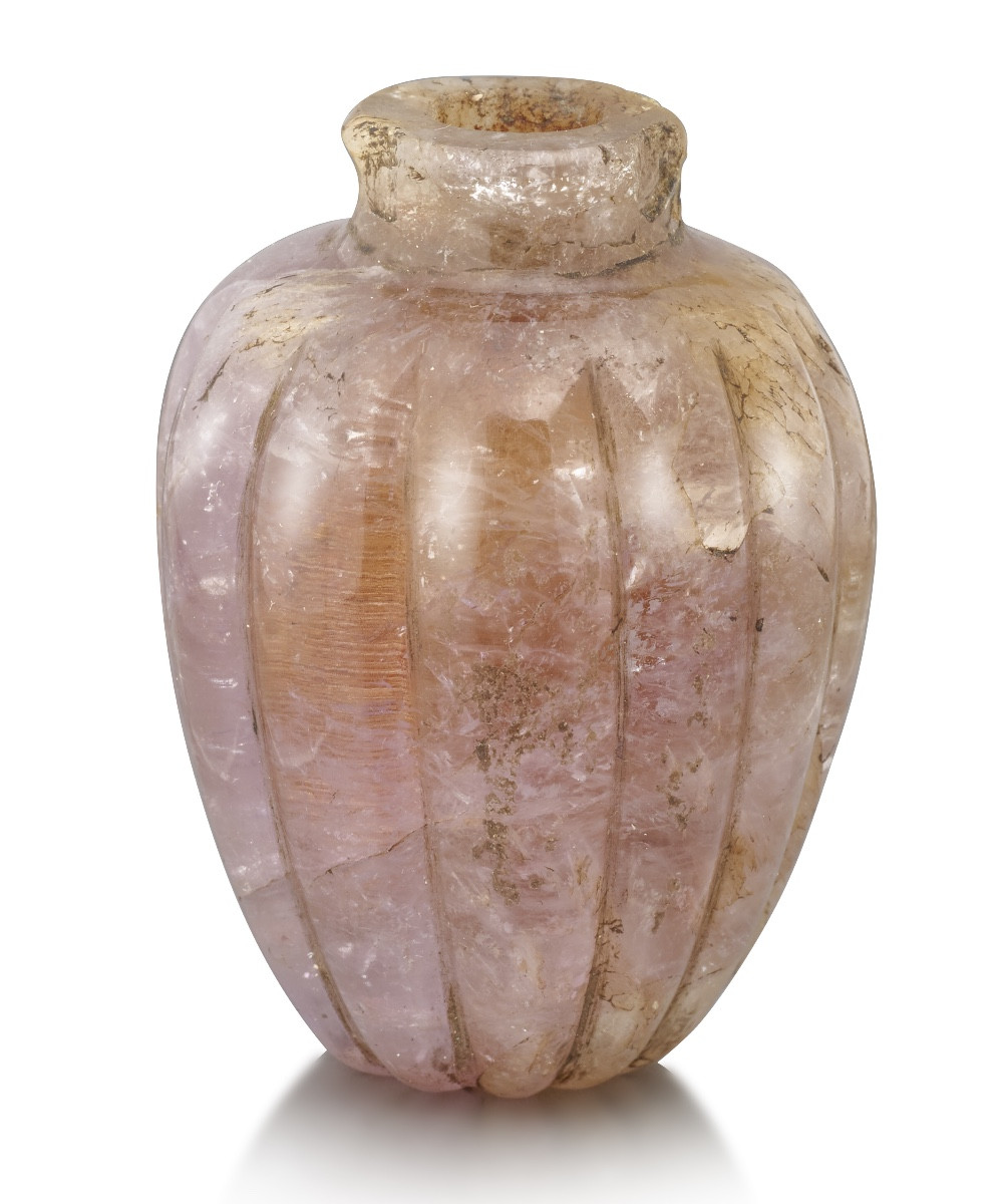 Vase Miniature Lobé En Améthyste. Italie, XVIe/xviie Siècle.