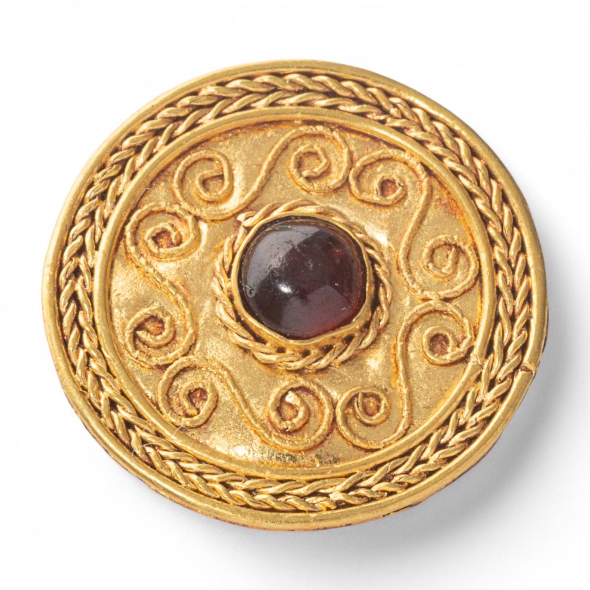 Filigree Gold Button Set With A Cabochon Garnet. Anglo-saxon, 7th Century Ad.
