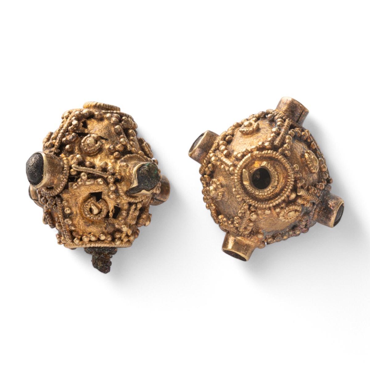 Two Anglo-saxon Gold Cannetille Beads With Glass Inlays. England, 7th Century Ad-photo-4