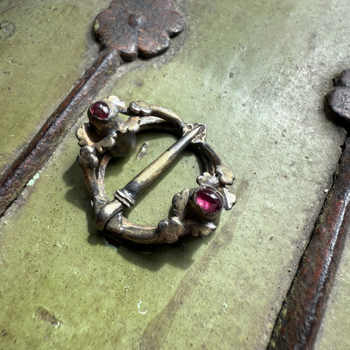 Medieval Silver Brooch With Garnets. English Or French, 13th - 14th Century. -photo-2