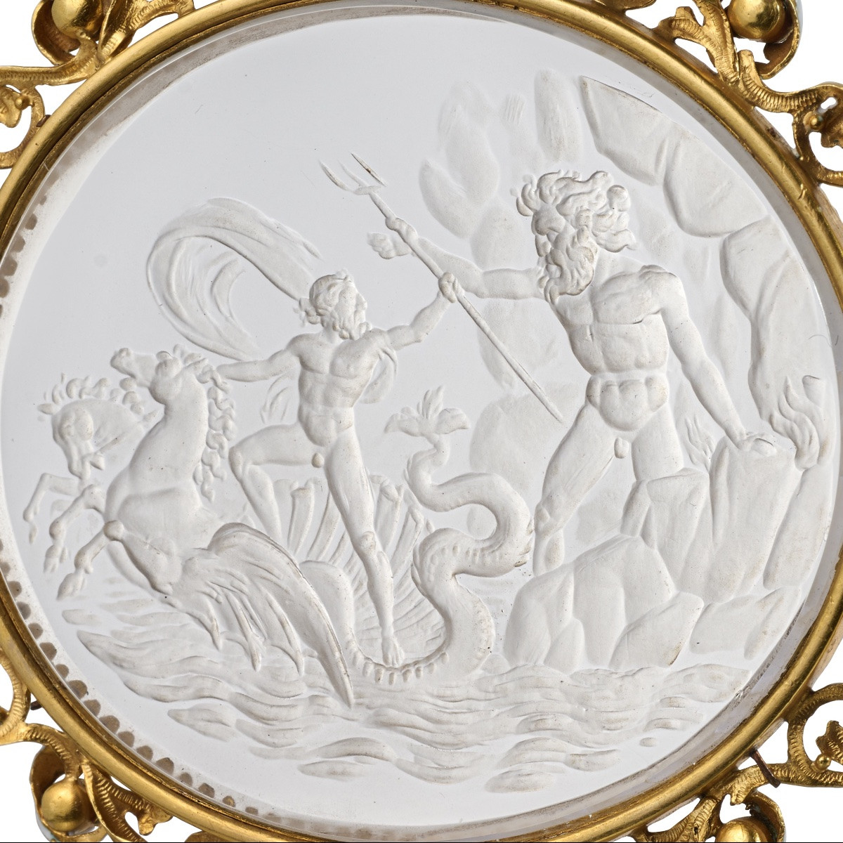 Grand pendentif en cristal de roche représentant le Triomphe de Neptune. Italie, XIXe siècle.  -photo-4