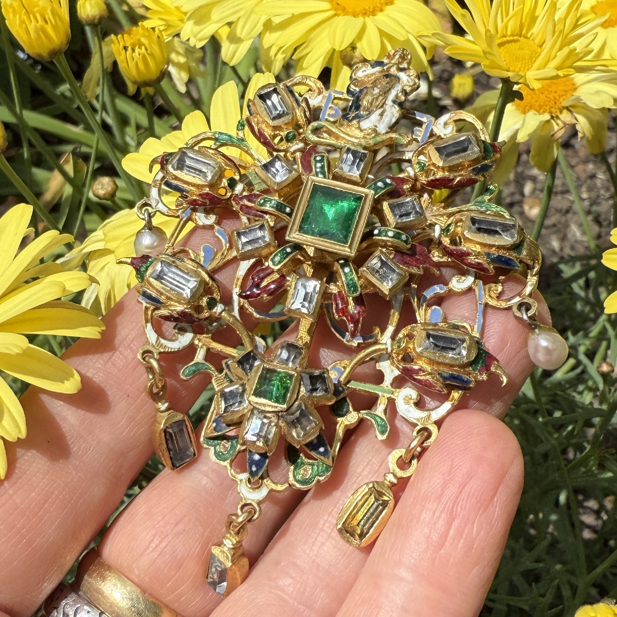 A Large Gold And Enamel Devotional Pendant. German Or Austrian, Circa 1600.-photo-5