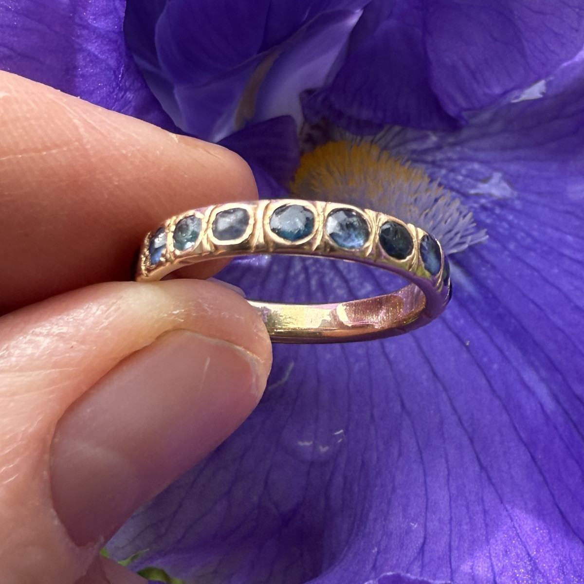 Georgian Sapphire Eternity Ring. England, Early 19th Century.-photo-4