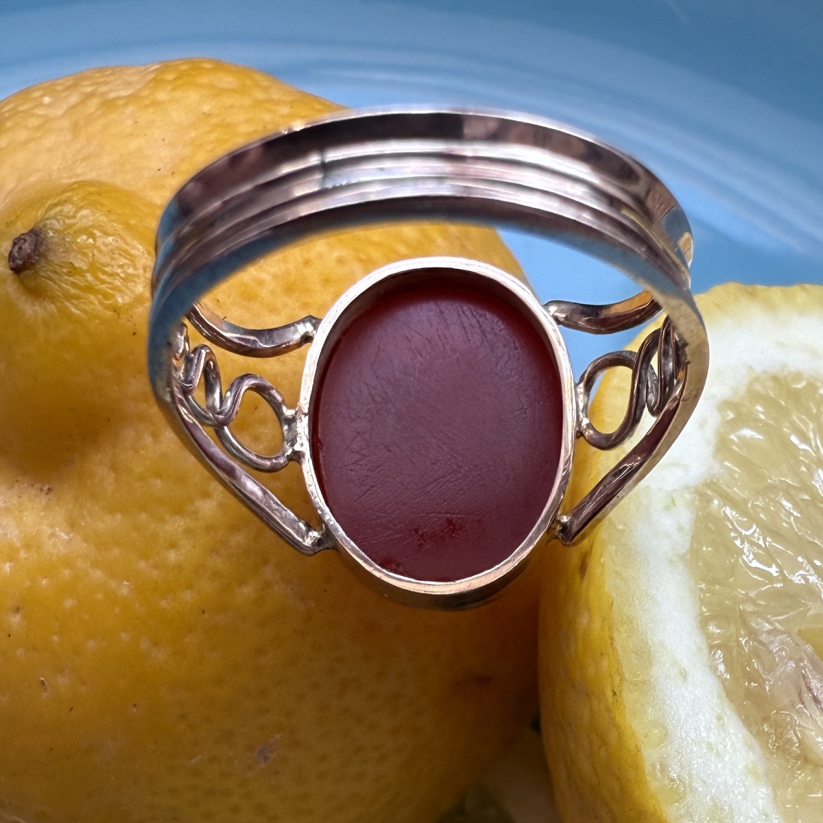 Gold Ring With Ancient Roman Intaglio Of A Stork, Shell And Mouse, 19th Century.-photo-3