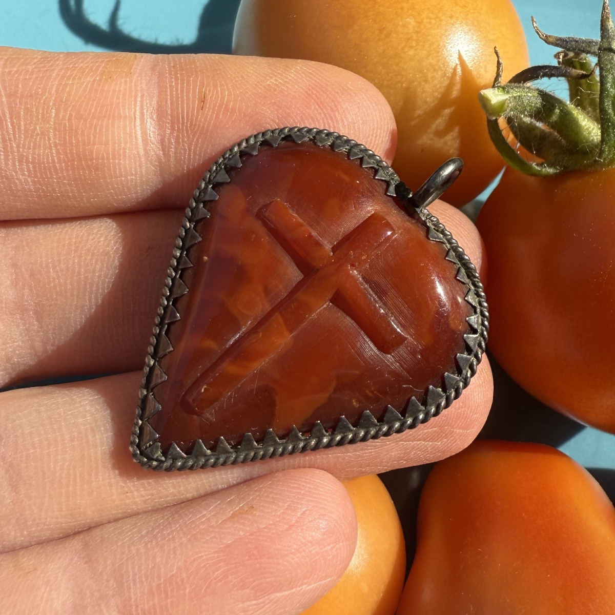 Silver-mounted Amber Heart-shaped Pendant. Germany, 17th Century.-photo-2