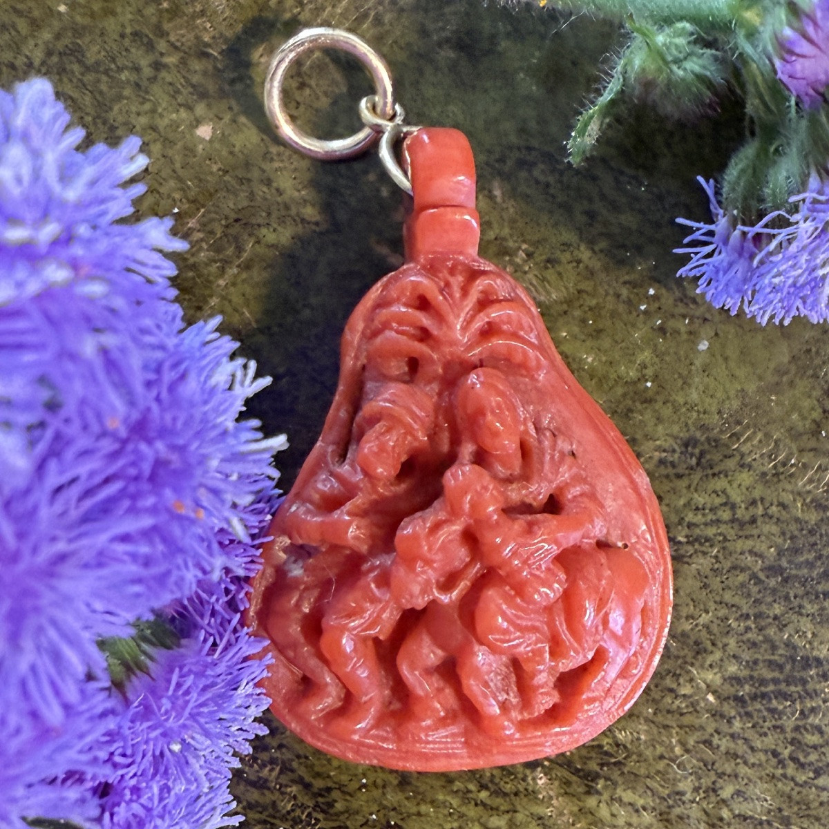 Double-sided Coral And Gold Devotional Pendant. Sicily, 17th Century.  -photo-3