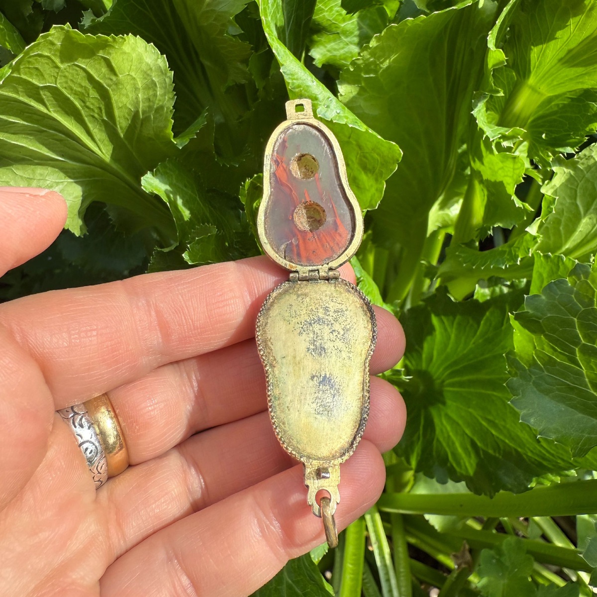 Pendentif en agate et vermeil en forme de gland. Allemagne, XVIIe siècle.  -photo-1