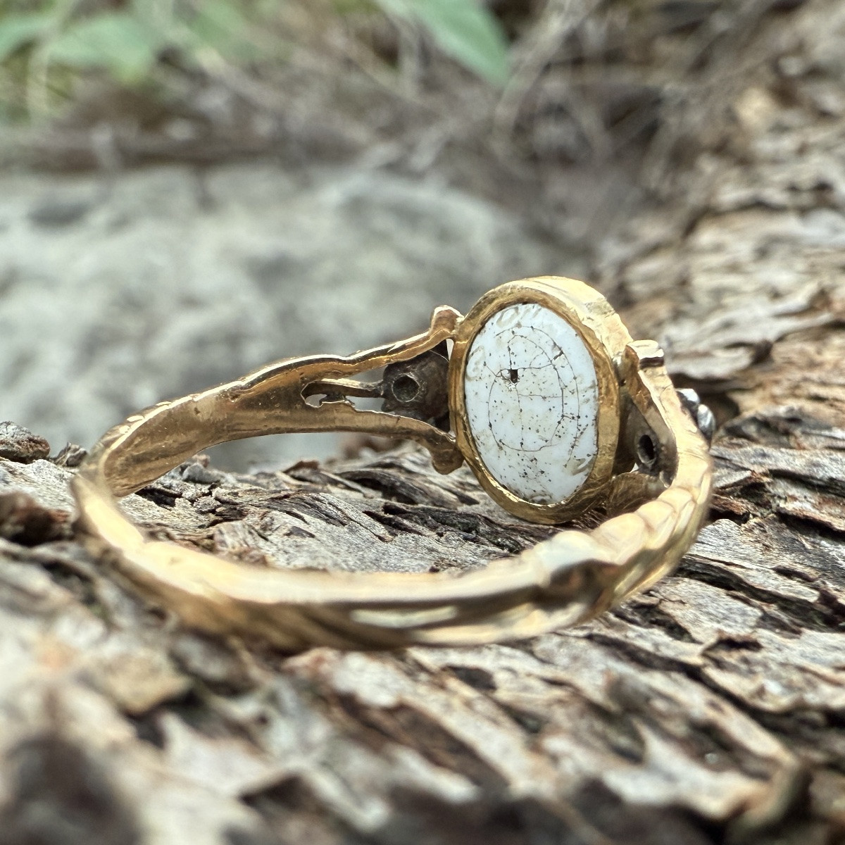 Masquerade Ring Concealing A Lover’s Inscription. Western Europe, Circa 1760.-photo-6