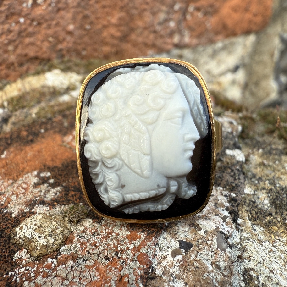 Gold Ring Set With A 19th Century Sardonyx Cameo Of Medusa.-photo-3