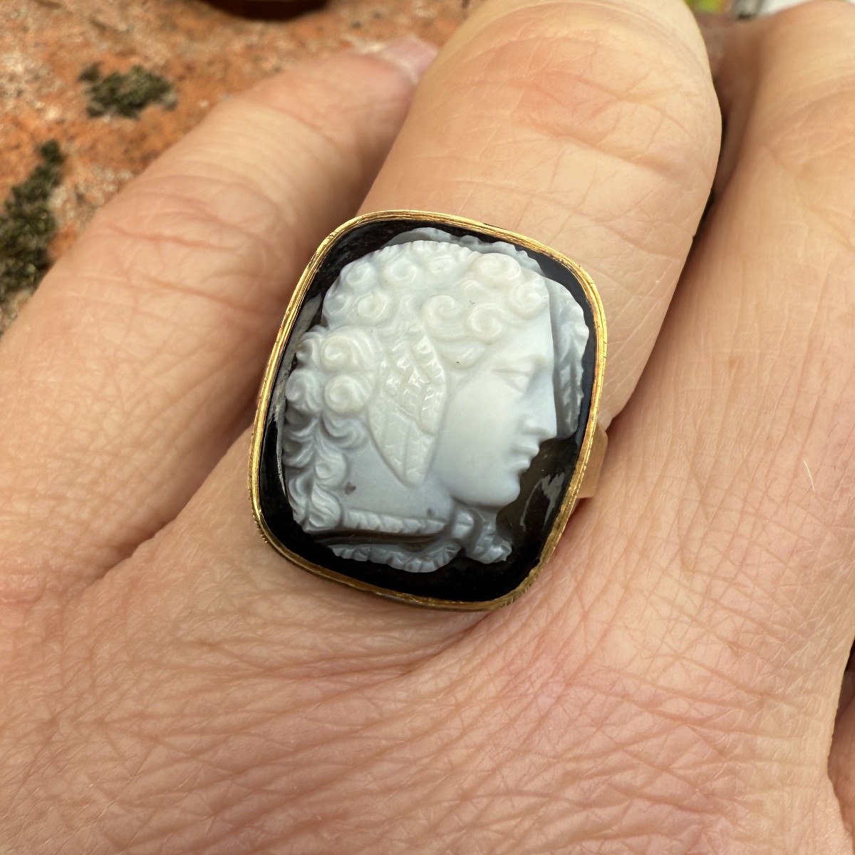 Gold Ring Set With A 19th Century Sardonyx Cameo Of Medusa.-photo-6