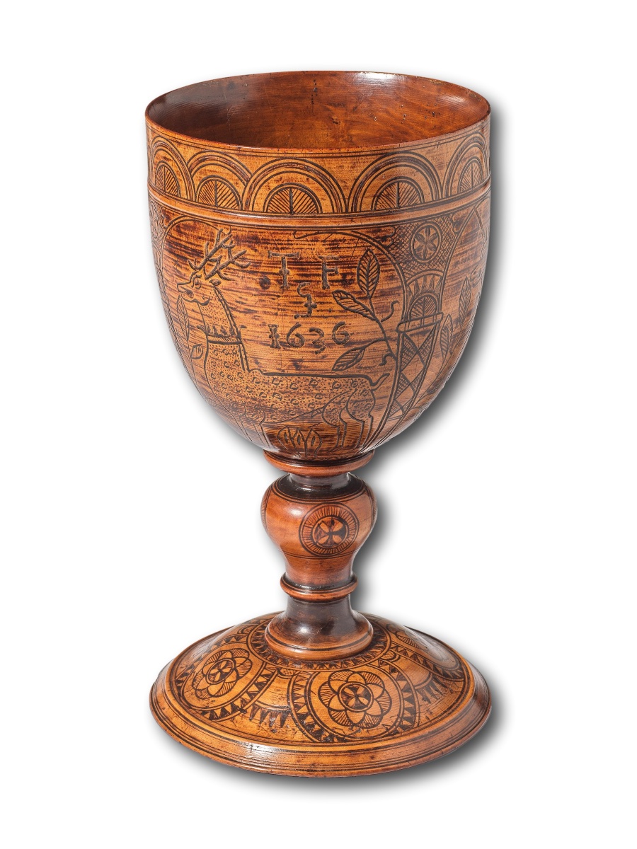 An Engraved Turned Wooden Cup. English, Dated 1636.-photo-2