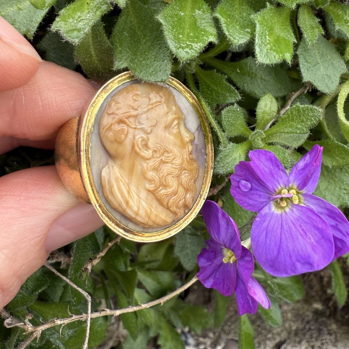 Bague camée représentant Silène. Italie ou Angleterre, vers 1800-1820.-photo-8