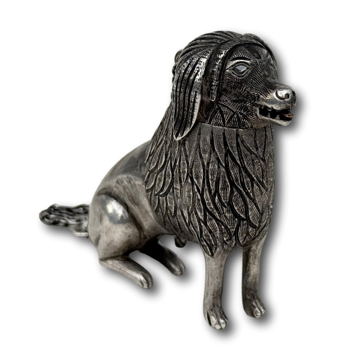 Boîte à épices en argent en forme de caniche, XVIIIe siècle.