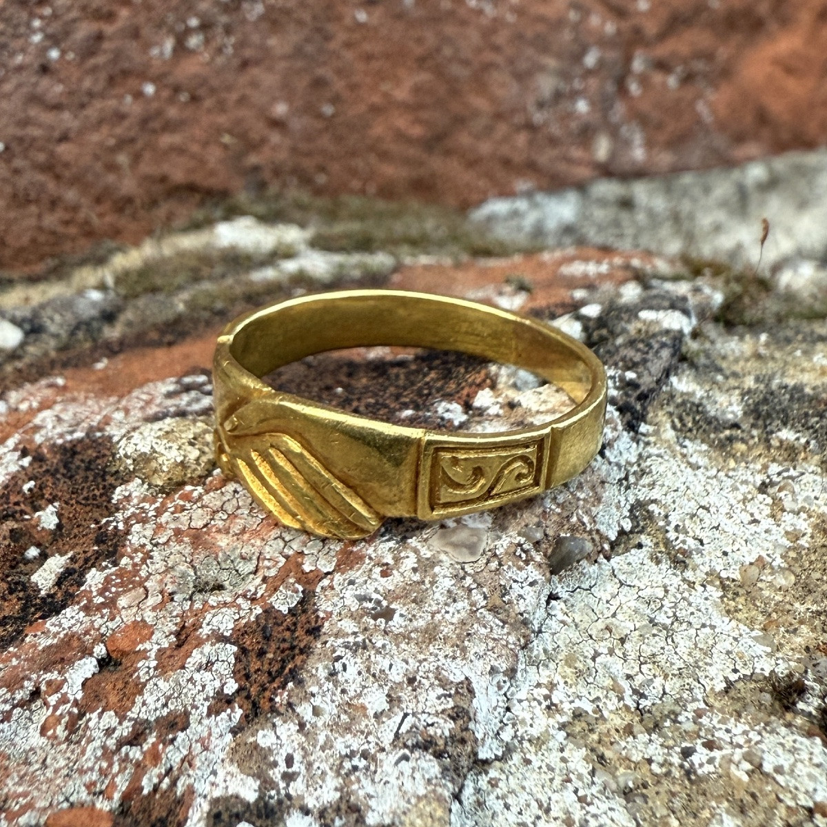 Bague Fede en or de haut carat. Angleterre ou Europe occidentale, XVIIe-XVIIIe siècle.-photo-6