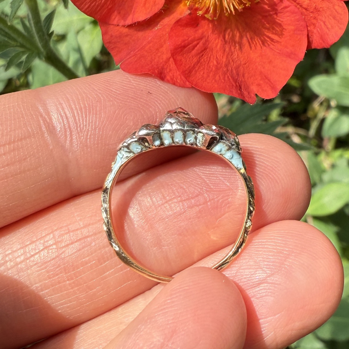 Bague en diamant taille rose et émail bleu. Angleterre, vers 1680-1700.-photo-8