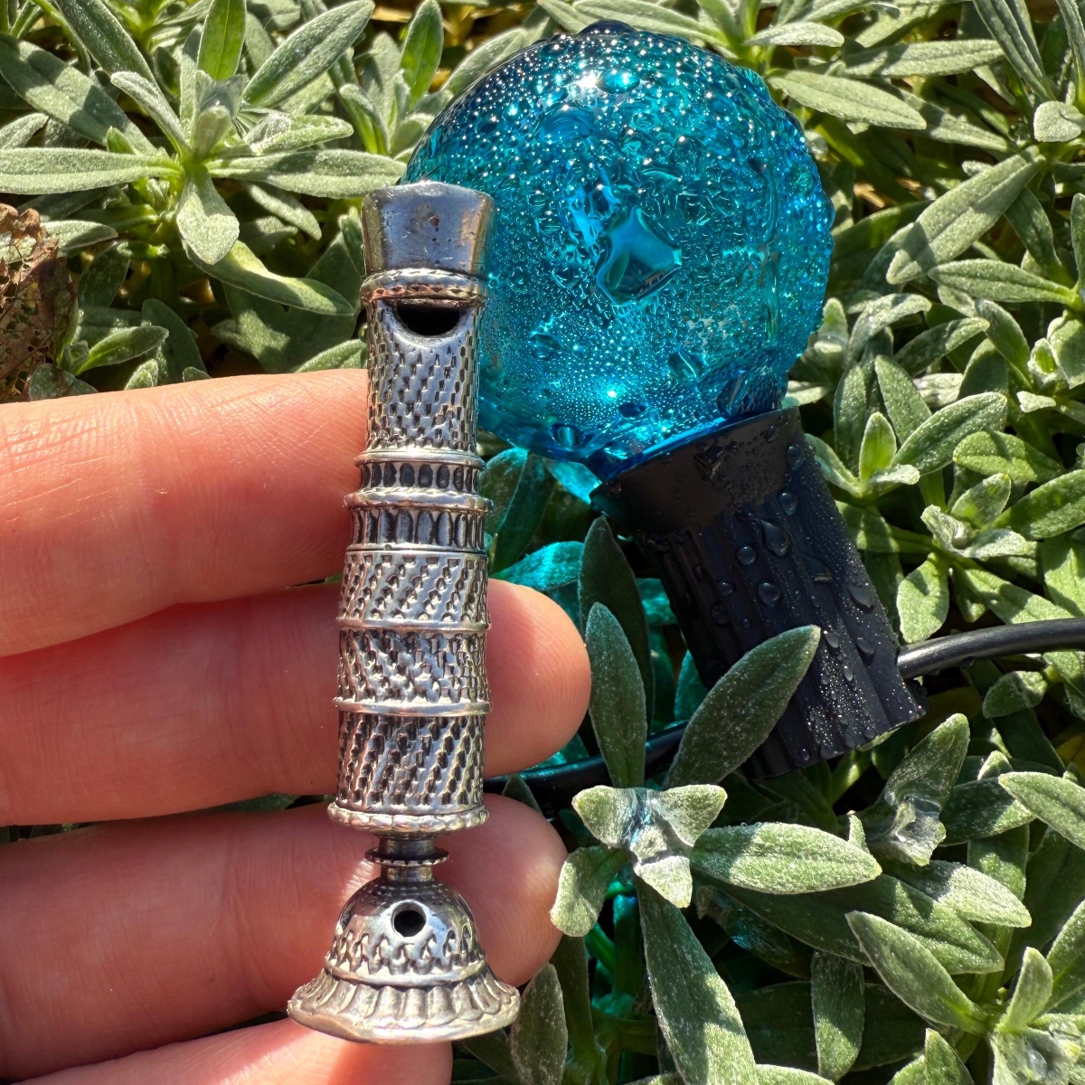 Sifflet-pomander combiné en argent guilloché. Augsbourg, début du XVIIIe siècle. -photo-2