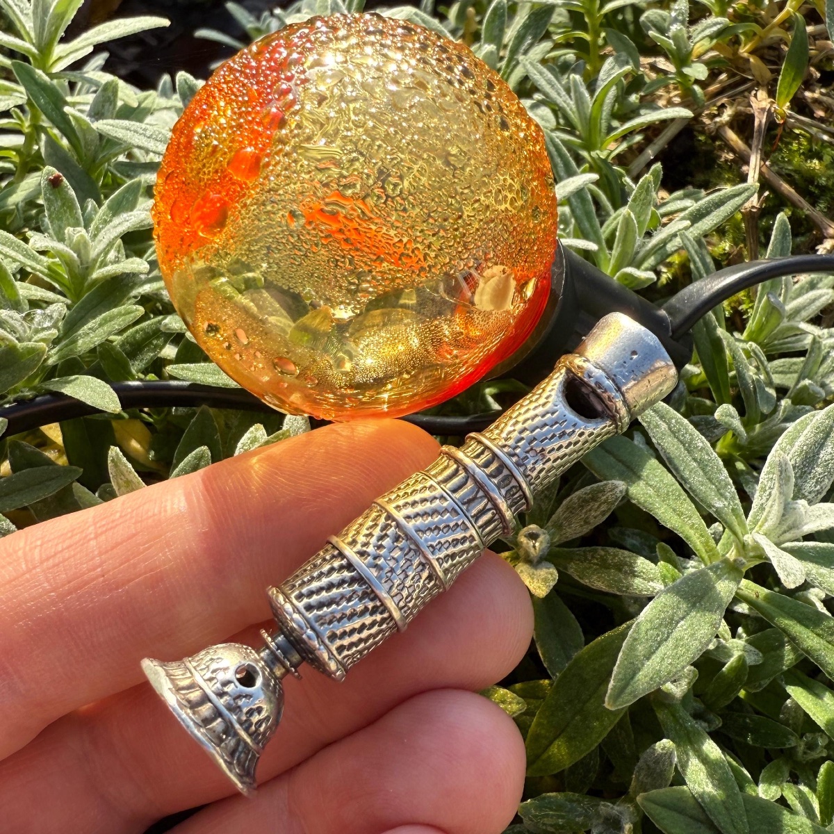 Sifflet-pomander combiné en argent guilloché. Augsbourg, début du XVIIIe siècle. -photo-6